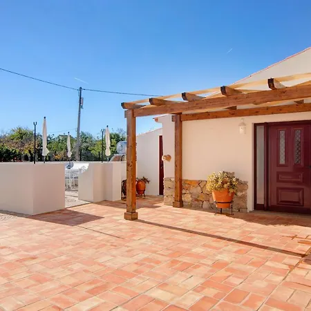 Oliva Al * 몬카라파초