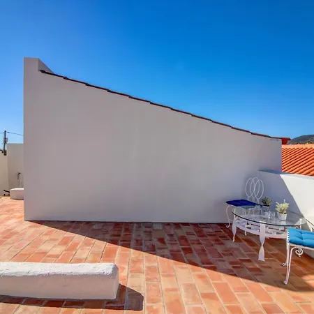 Oliva Al 몬카라파초