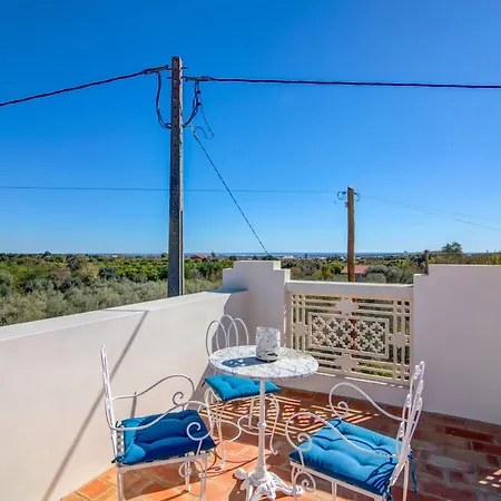 Oliva Al 몬카라파초